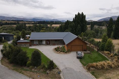 Photo of property in 17 Balneaves Lane, Albert Town, Wanaka, 9382