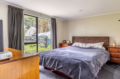 Photo of property in 323 Mazengarb Road, Paraparaumu, 5032