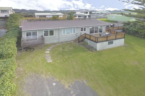 Photo of property in 174a Seaforth Road, Waihi Beach, 3611