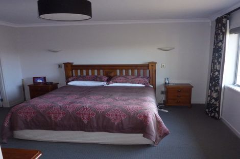 Photo of property in 14 Rosalie Terrace, Kelvin Grove, Palmerston North, 4414