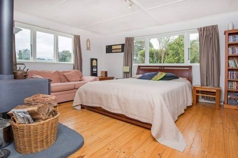 Photo of property in 53 Waimauku Station Road, Waimauku, 0812