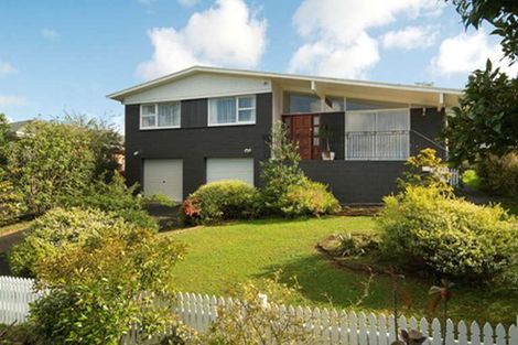 Photo of property in 6 Northwick Place, Hillcrest, Auckland, 0627
