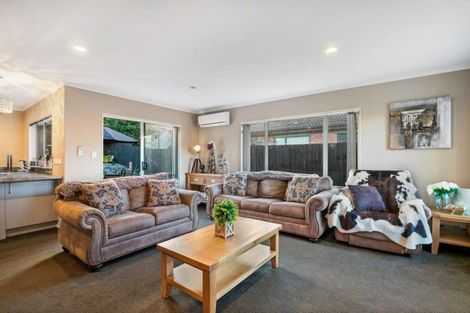 Photo of property in 36 Foxlaw Street, Randwick Park, Auckland, 2105