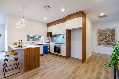 Photo of property in 23 Mcindoe Road, Kumeu, 0810