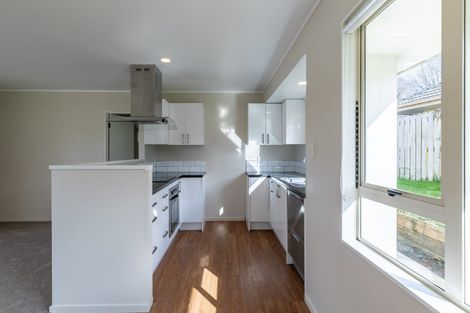 Photo of property in 100e Parrs Cross Road, Henderson, Auckland, 0612