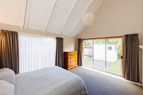 Photo of property in 14 Seaton Court, Hokowhitu, Palmerston North, 4410