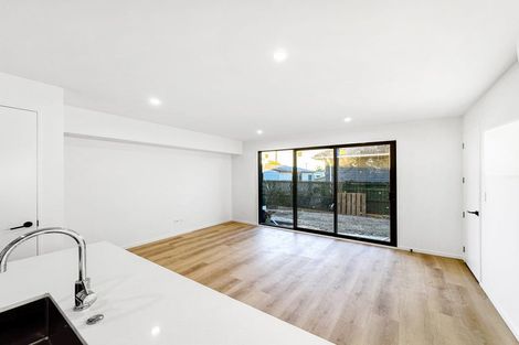Photo of property in 2/34 Vagues Road, Northcote, Christchurch, 8052
