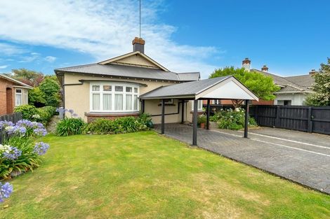 Photo of property in 360 Bay View Road, Saint Clair, Dunedin, 9012