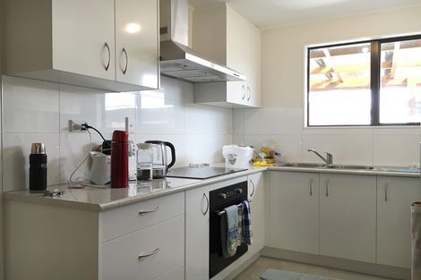 Photo of property in 30 Penion Drive, Flat Bush, Auckland, 2023