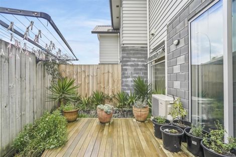 Photo of property in 2/215 Massey Street, Frankton, Hamilton, 3204