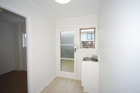 Photo of property in 2/35 Fairlands Avenue, Waterview, Auckland, 1026