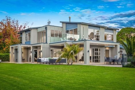 Photo of property in 19 Messenger Road, Stillwater, Silverdale, 0993