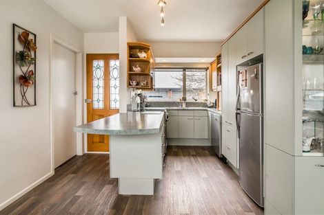 Photo of property in 300b Pages Road, Wainoni, Christchurch, 8061