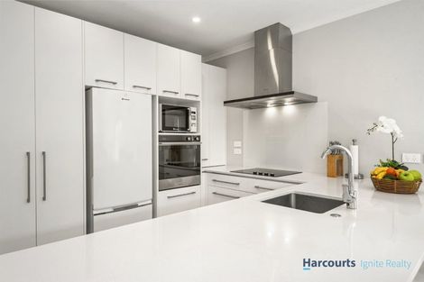 Photo of property in 7 Samuel Cassidy Avenue, Swanson, Auckland, 0614