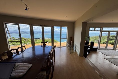 Photo of property in 14 Forbes Lane, Newlands, Wellington, 6037