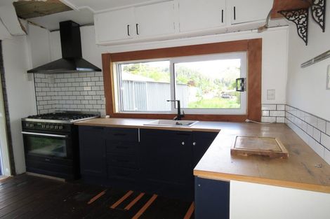 Photo of property in 3 Herald Street, Reefton, 7830