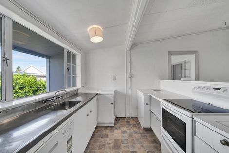 Photo of property in 45 Fitzroy Road, Fitzroy, New Plymouth, 4312