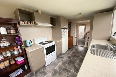 Photo of property in 5 Lowestoft Street, Balclutha, 9230