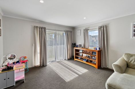 Photo of property in 76 Kaimoana Street, Weymouth, Auckland, 2103