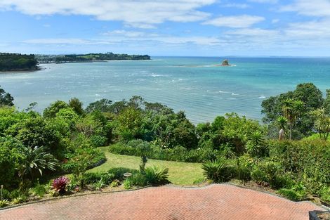 Photo of property in 979 Whangaparaoa Road, Tindalls Beach, Whangaparaoa, 0930