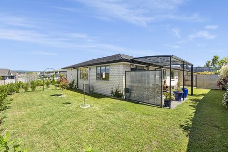 Photo of property in Waterview Estate, 1/4 Greystone Place, Omokoroa, 3114