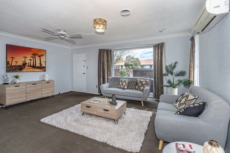 Photo of property in 71 Denise Crescent, Hornby, Christchurch, 8042
