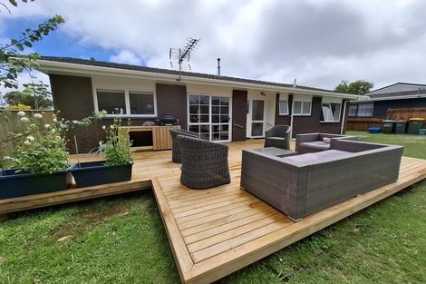 Photo of property in 42 Branch Road, Highlands Park, New Plymouth, 4312