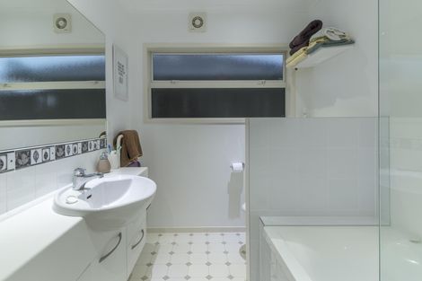 Photo of property in 6b Longwood Lane, Otumoetai, Tauranga, 3110