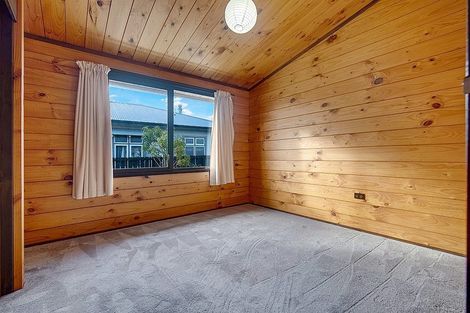 Photo of property in 247 Tukapa Street, Westown, New Plymouth, 4310