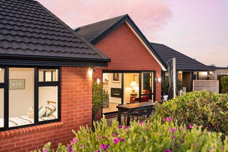 Photo of property in 21 Jarrett Terrace, Leamington, Cambridge, 3432