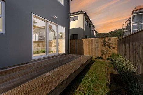 Photo of property in 20c Korau Grove, Stokes Valley, Lower Hutt, 5019