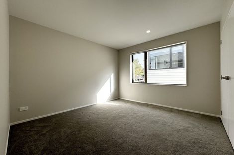 Photo of property in 6b St Catherine Crescent, West Harbour, Auckland, 0618