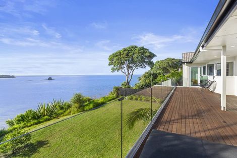 Photo of property in 95 Tiri Road, Tindalls Beach, Whangaparaoa, 0930