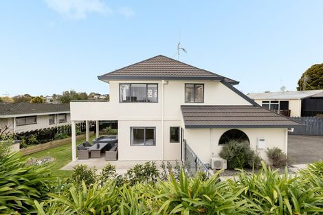 Photo of property in 48 Pine Avenue, Otumoetai, Tauranga, 3110