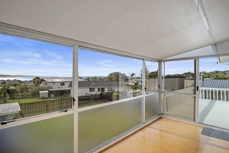 Photo of property in 4 Kawau View Road, Snells Beach, 0920