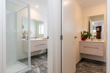 Photo of property in 10 Stace Hopper Drive, One Tree Point, 0118