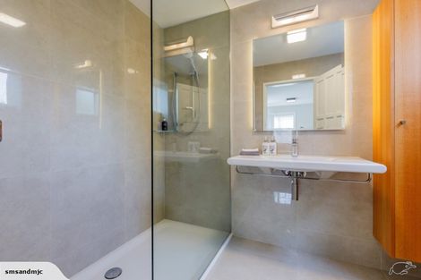 Photo of property in 5c Church Street, Devonport, Auckland, 0624