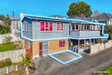 Photo of property in 39 Sunnyside Road, Sunnyvale, Auckland, 0612