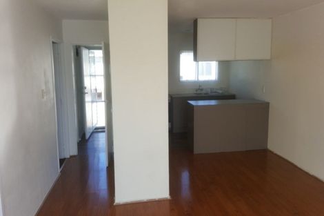 Photo of property in 1/11 Frobisher Way, Clendon Park, Auckland, 2103