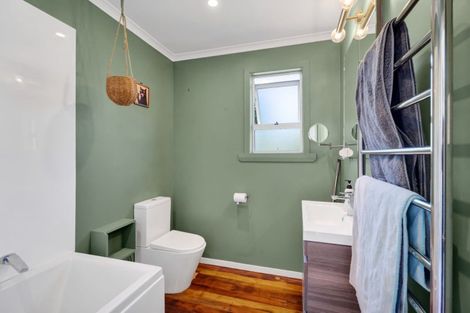 Photo of property in 12 Standish Street, Westown, New Plymouth, 4310