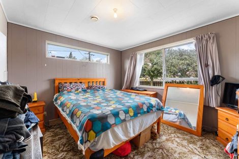 Photo of property in 97 Vodanovich Road, Te Atatu South, Auckland, 0610