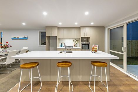 Photo of property in 32 Kauri Heart Avenue, Takanini, 2112