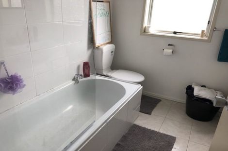 Photo of property in 3/5 Glen Road, Browns Bay, Auckland, 0630