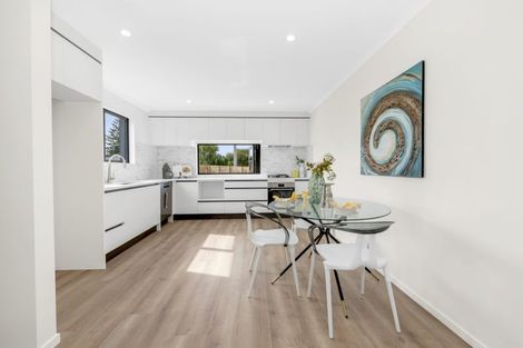 Photo of property in 658a Te Atatu Road, Te Atatu Peninsula, Auckland, 0610