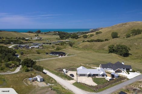 Photo of property in 78 Scarlys Way, Okitu, Gisborne, 4010