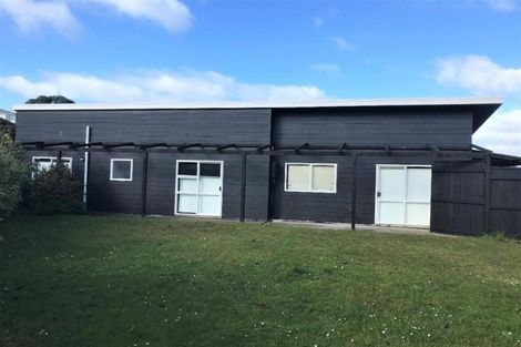 Photo of property in 7 Marchant Place, Westown, New Plymouth, 4310