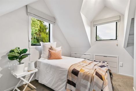 Photo of property in 193a Queen Street, Northcote Point, Auckland, 0627