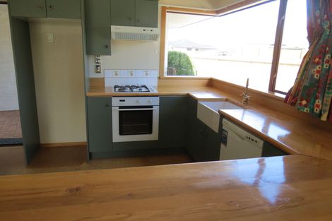 Photo of property in 2 Waenga Drive, Cromwell, 9310