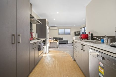 Photo of property in 9j Denver Place, Hamilton East, Hamilton, 3216