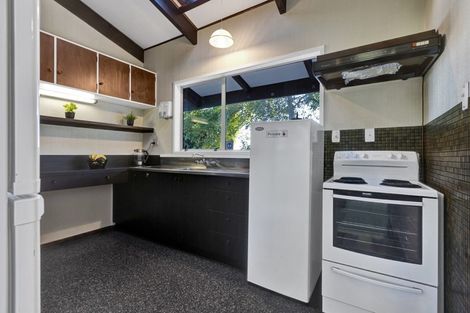 Photo of property in 31a Truby King Street, Merrilands, New Plymouth, 4312